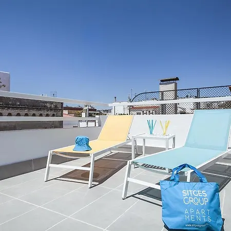 Group Blue And White 3* Sitges
