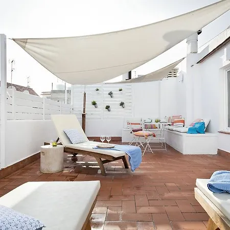 Group Blue And White Hotel 3*