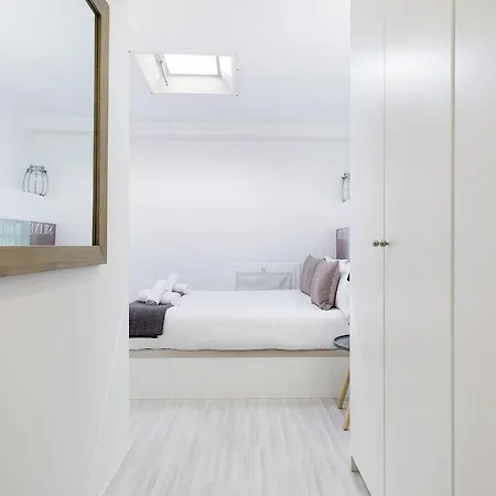 Hotel Group Blue And White 3*
